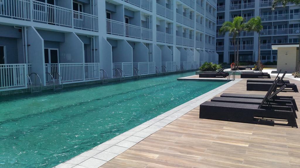 Smdc Breeze Residences By Dominga Manila Exterior photo
